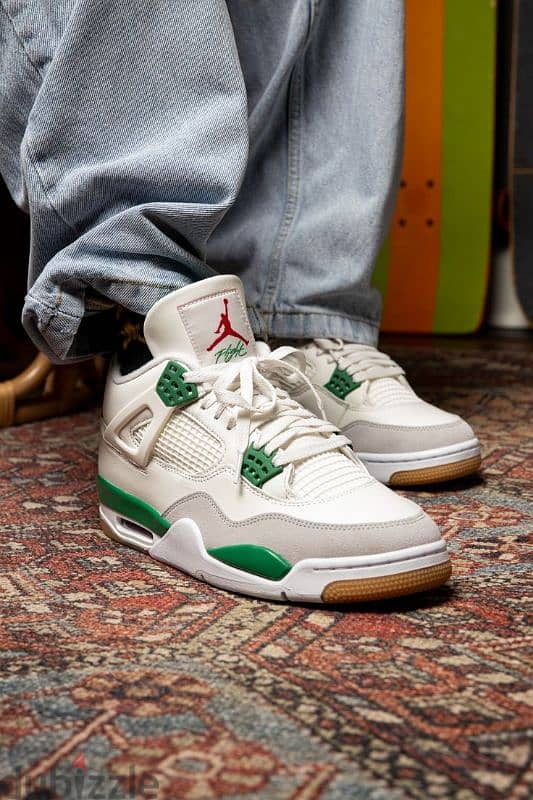 original Jordan 4 sb pine green 0