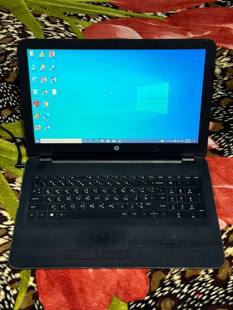 Laptop HP 255 g5 ssd 120 8 gb ram amd e2-7110 0