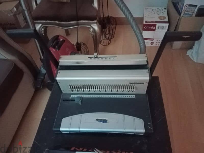 binding machine مكنه تكعيب 1