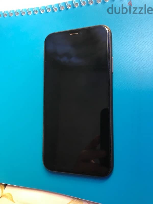 Iphone 11 black 256GB- almost new 5