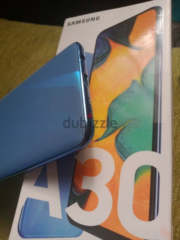 Samsung galaxy A30 1