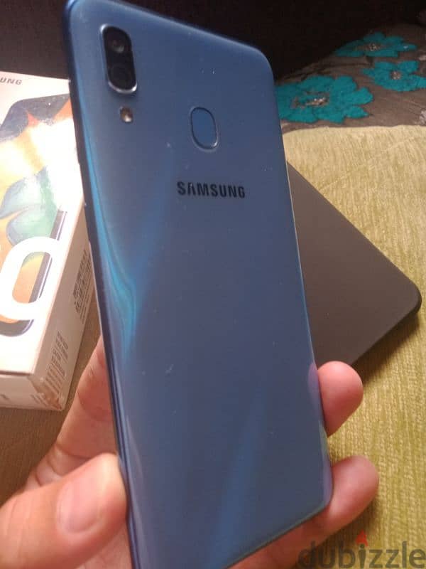 Samsung galaxy A30 8