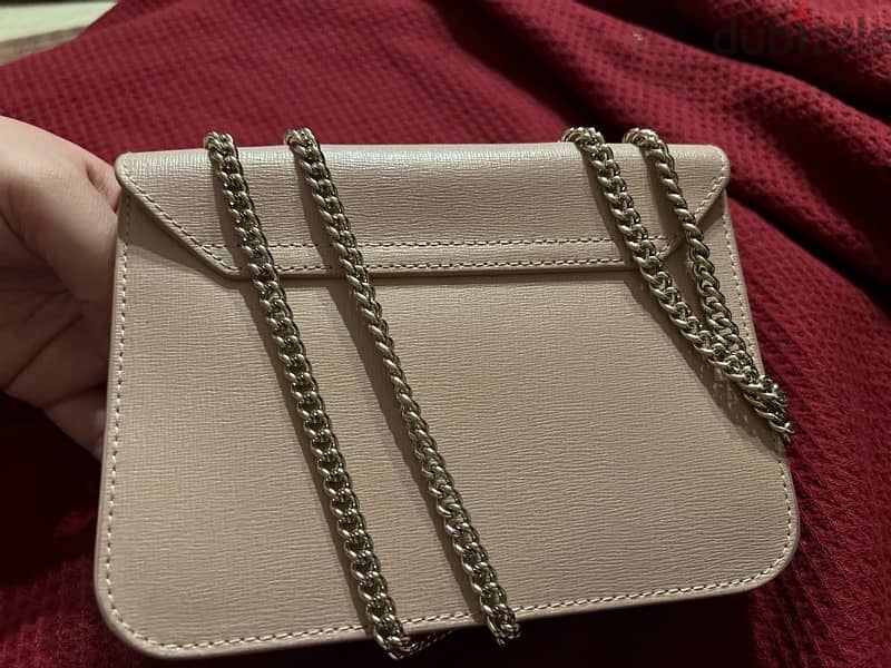 Crossbody bag -شنطة كروس 2