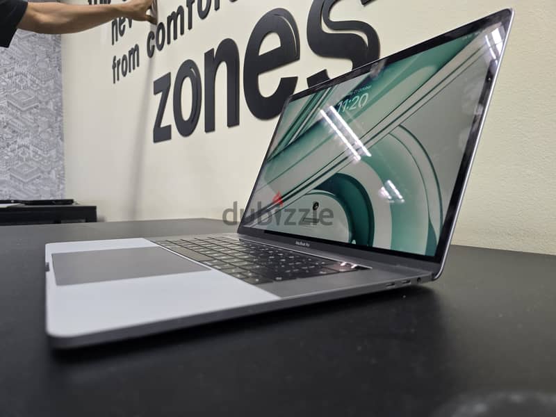 MacBook Pro 15-inch, 2019 (Like New) 5