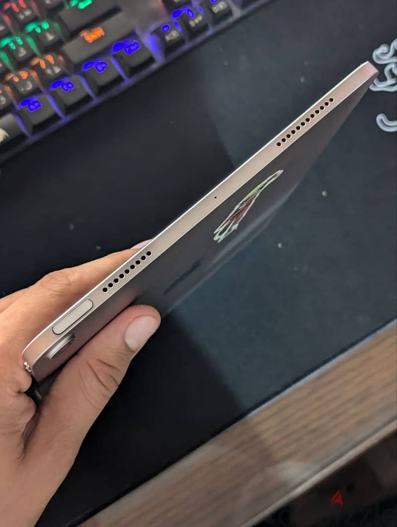 IPad Air 5 (2022) m1 rose gold 3