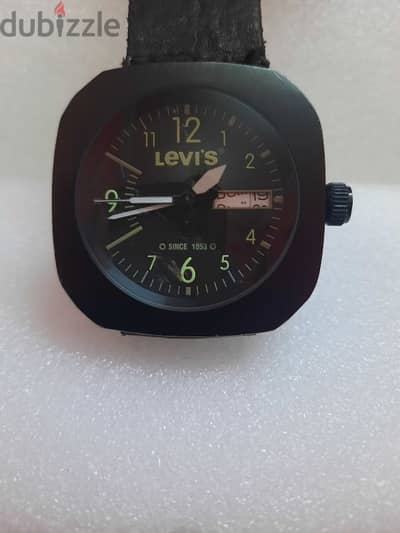 Levis Original Watch For Men like new