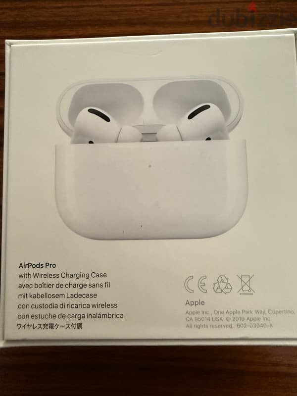 AirPods Pro 1 Wireless Charging Case with left Airpod only 0