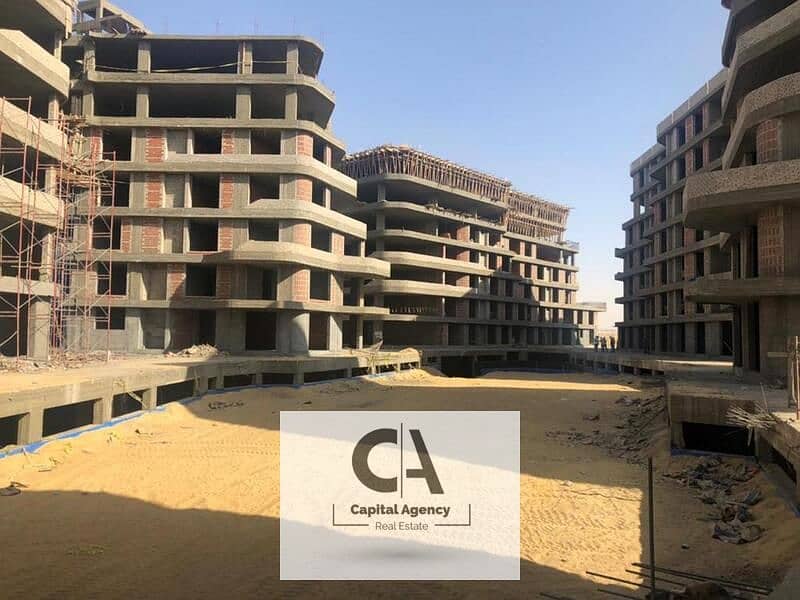 With over Cityscape installments over 10 years and 5% down payment with Tatweer Misr, get your unit fully finished and with a distinctive view in Blo 0