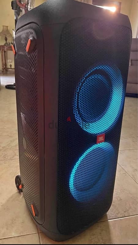 للبيع سماعة JBL PartyBox 310 بحاله ممتازه 1