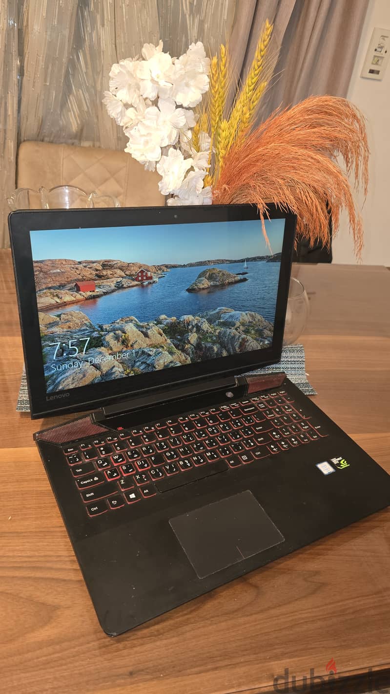 Lenovo IdeaPad Y700 3