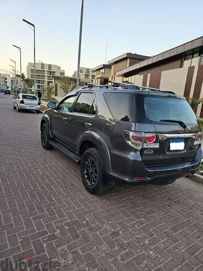 Toyota Fortuner 2016