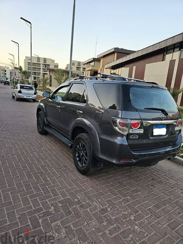 Toyota Fortuner 2016 0