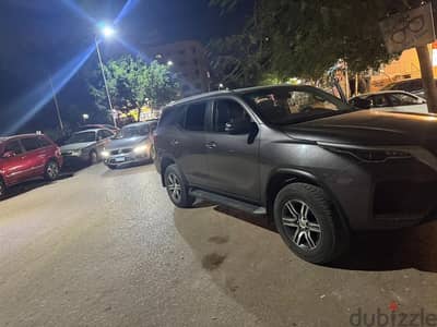 Toyota Fortuner 2024