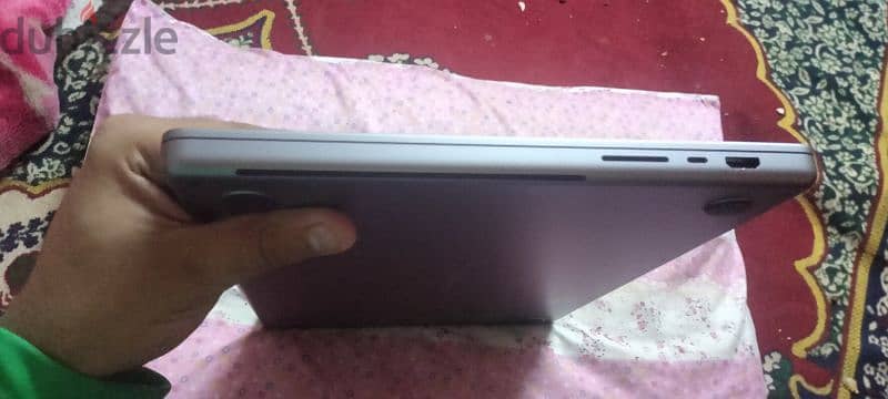 MacBook Pro M2 2023 16 inch Like New 4