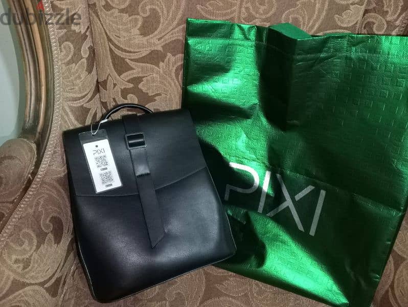 Pixi black backpack 0