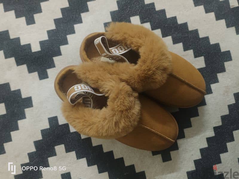 ugG اتلبس ساعتين 0