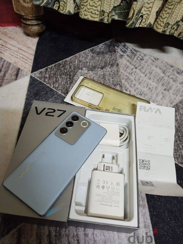 vivo V27 (5G) 256GB. 8GB 7