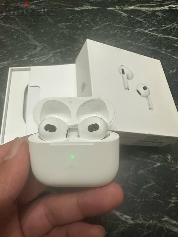 Apple AirPods 3 0