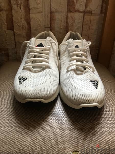 كوتشين adidas مقاس 43 2