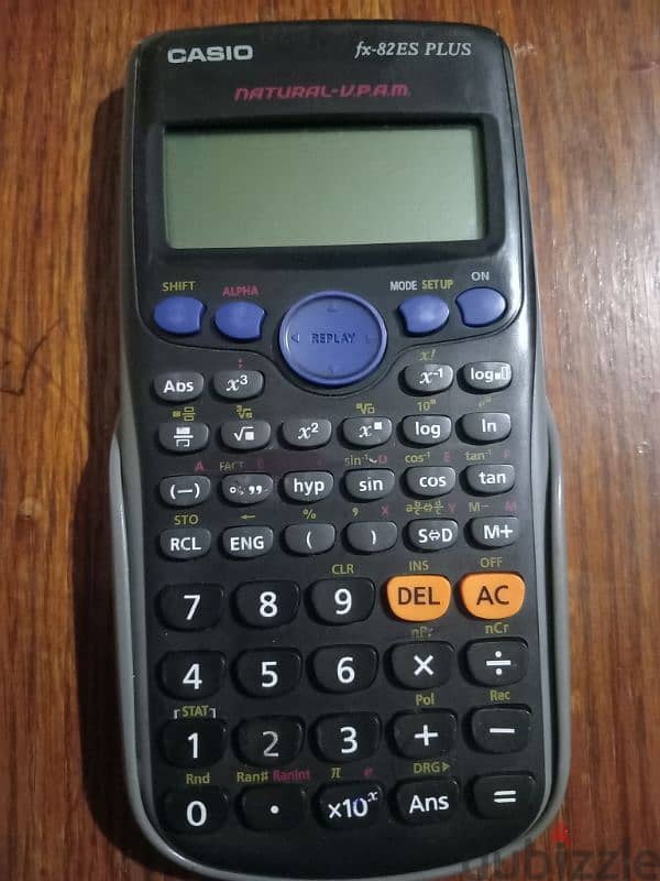 اله حاسبه casio fx-82Es plus 0