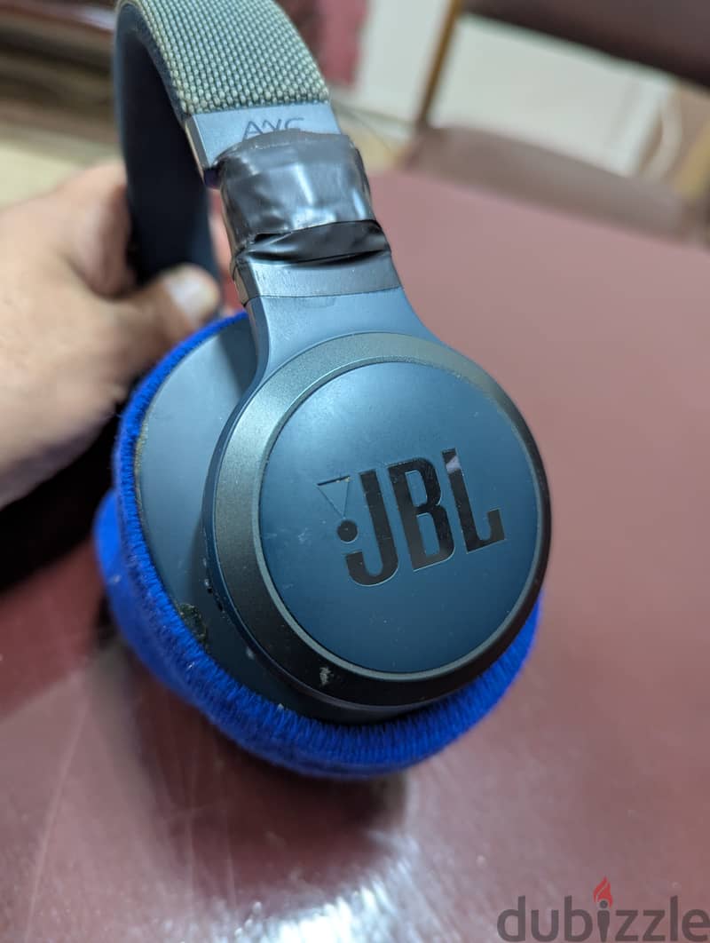 Jbl live 650btnc 2