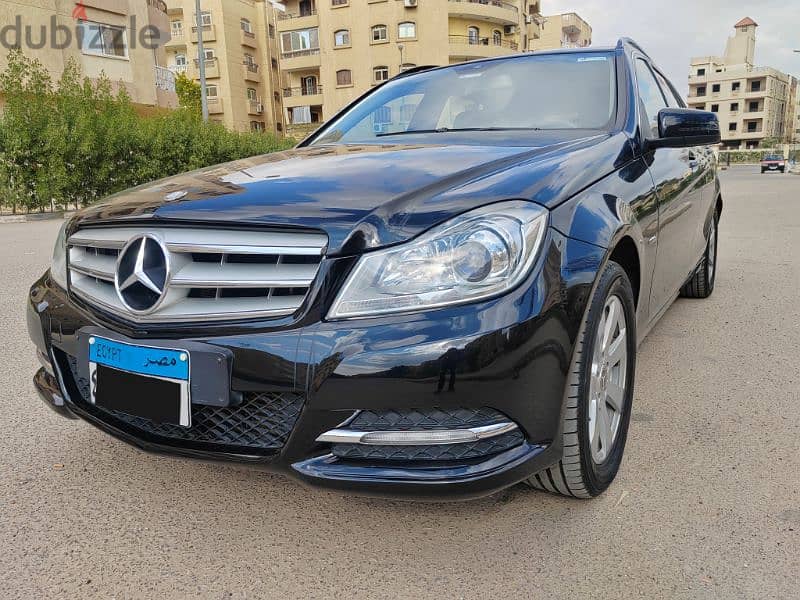 Mercedes-Benz C180 2012 0