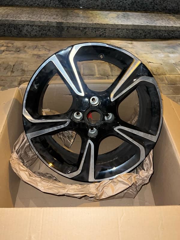 Opel Corsa 2023 Rim. Size: 17 3