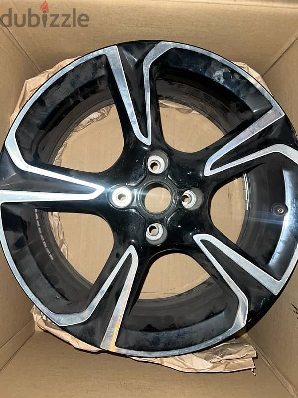 Opel Corsa 2023 Rim. Size: 17 4