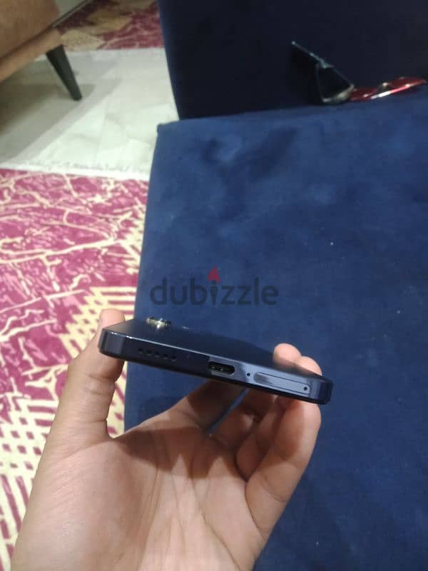 للبيع موبيل Vivo v30 light 5