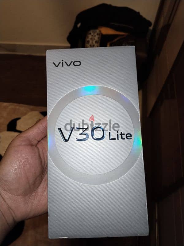 للبيع موبيل Vivo v30 light 7