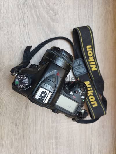 Nikon D7100 + 50mm 1.8D كاميرا نيكون ٧١٠٠ مع عدسة ٥٠مللي