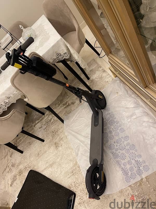 سكوتر شاومي mi electric scooter essential 4