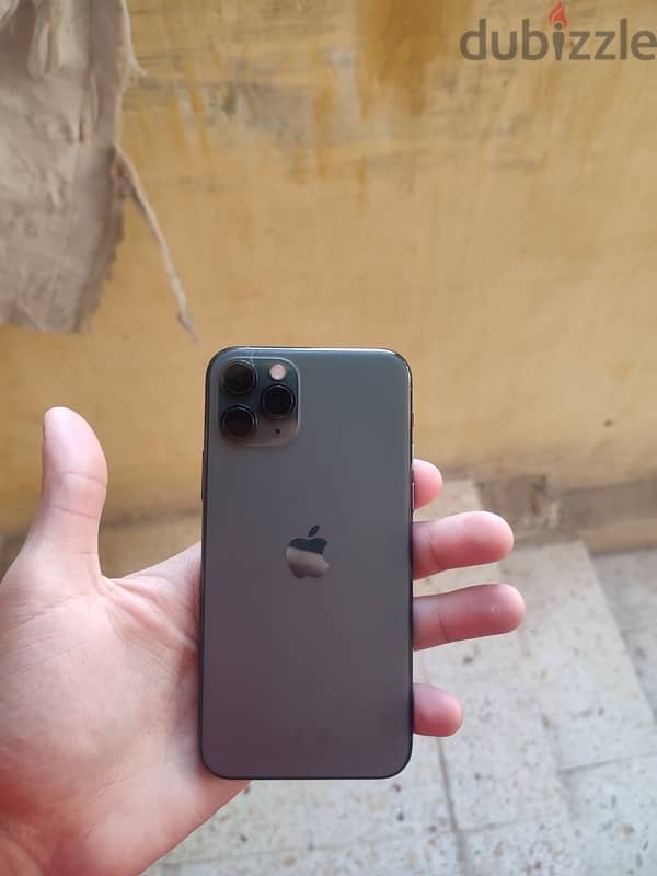 iphone 11 pro 2