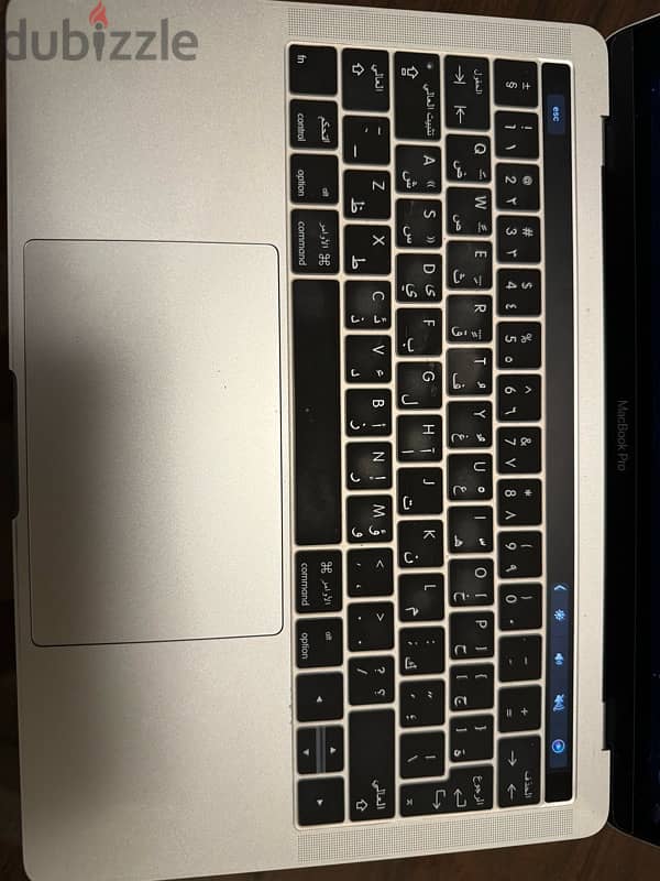 MacBook Pro (13-inch, 2017, Touch Bar) 2