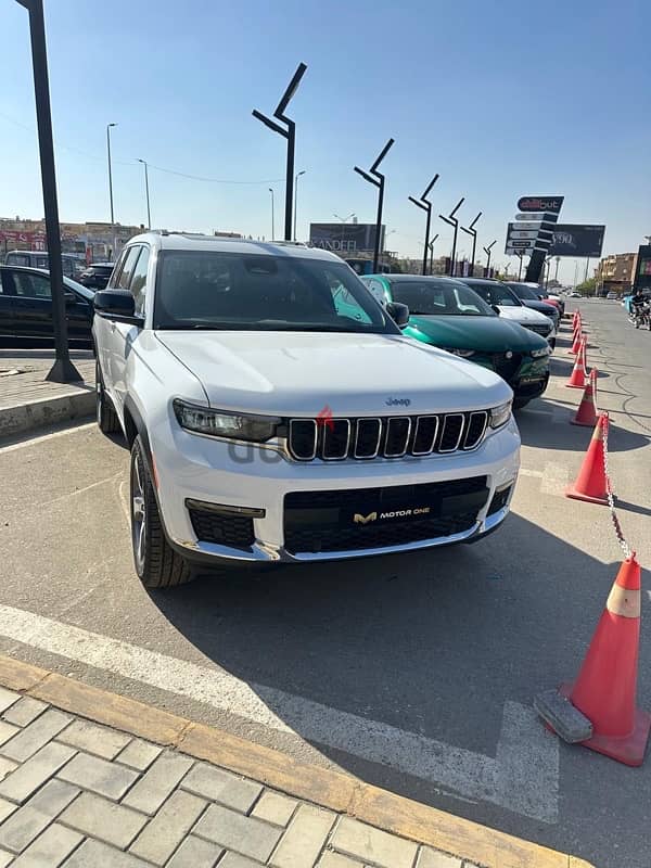 Jeep Grand Cherokee 2024 0