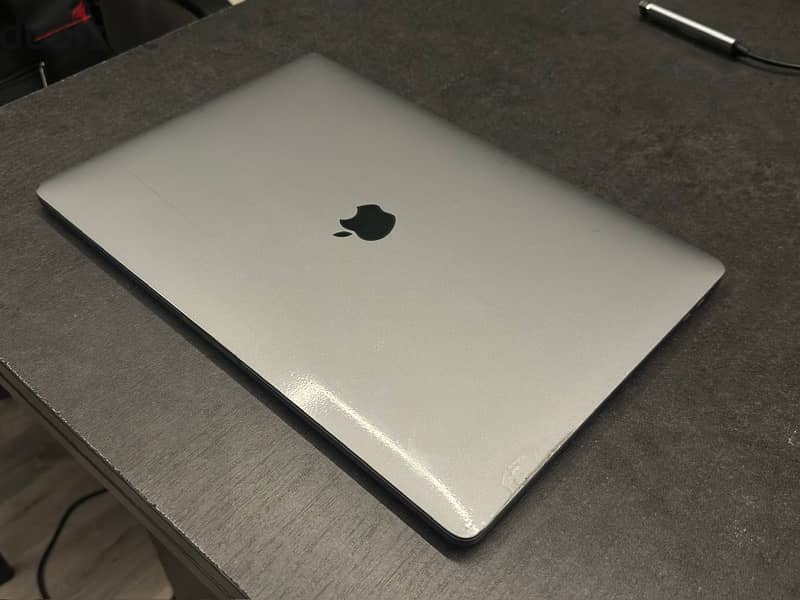 Macbook pro 2018 2