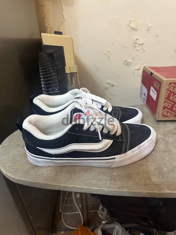 Vans Knu Skool Great Condition 0