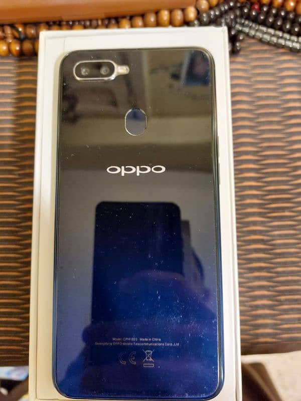 Oppo F9 1