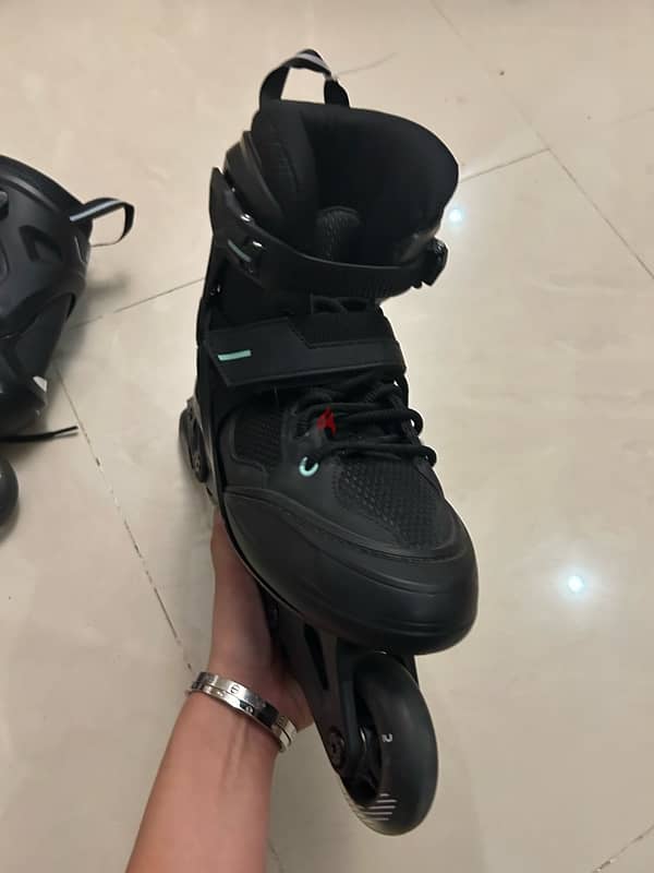 DECATHLON roller skates/blades بتيناج DECATHLON 2