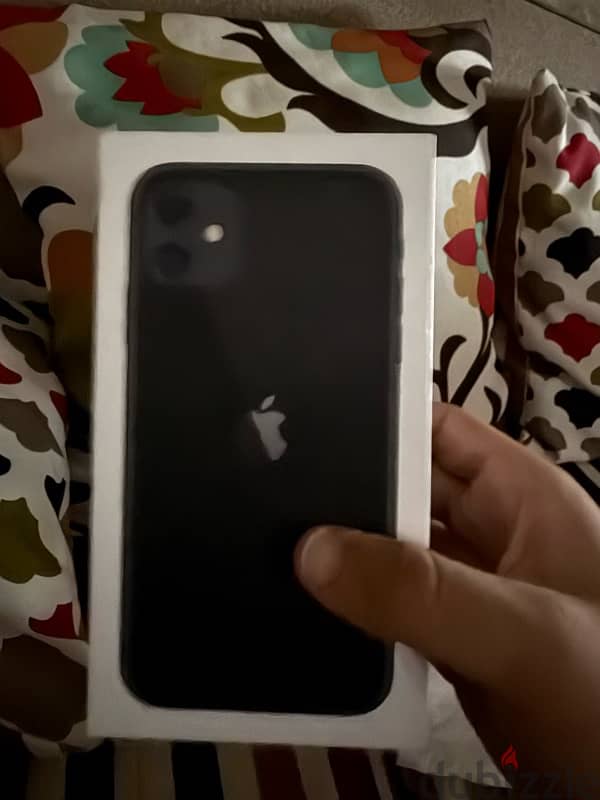 iphone 11 like new 1