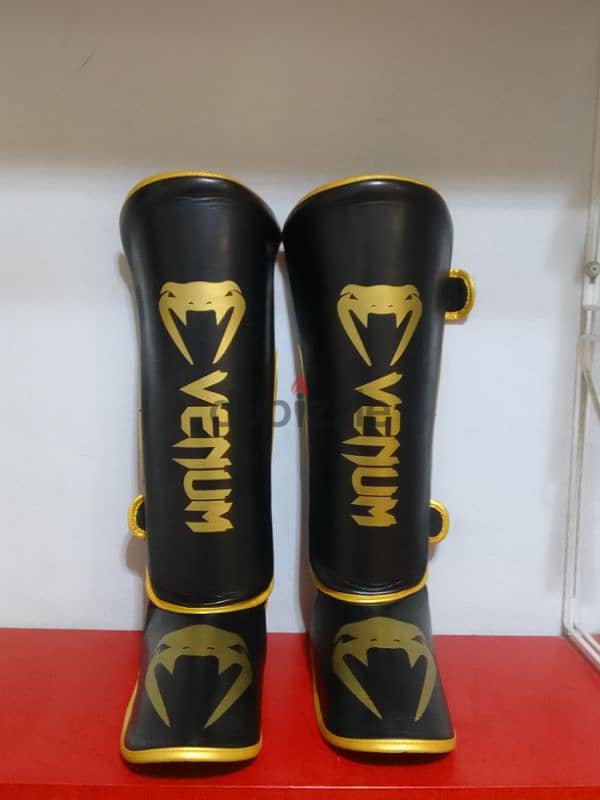 Venum KICKBOXING AND MMA Shinguards 0