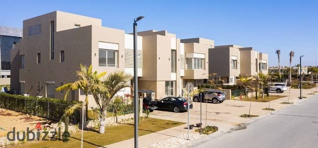 For Sale , Townhouse , 320 sqm, in Etapa Compound , Sheikh Zayed , Finishing Ultra Super Lux