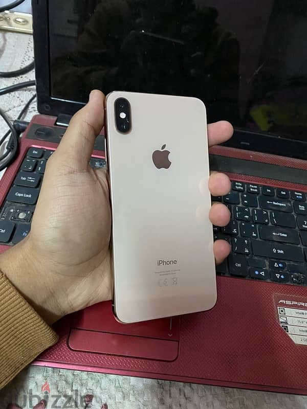 iPhone XS MAX 1