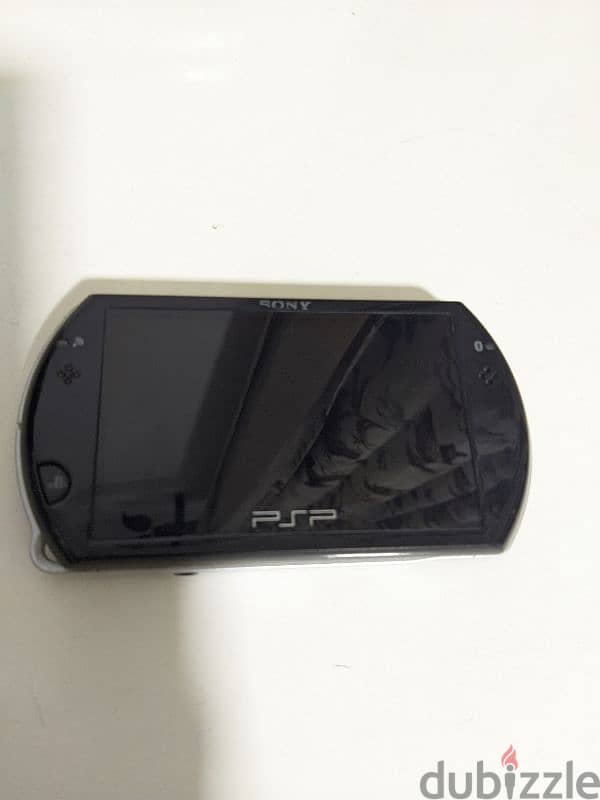 PSP Go For Sale - like New Condition 2