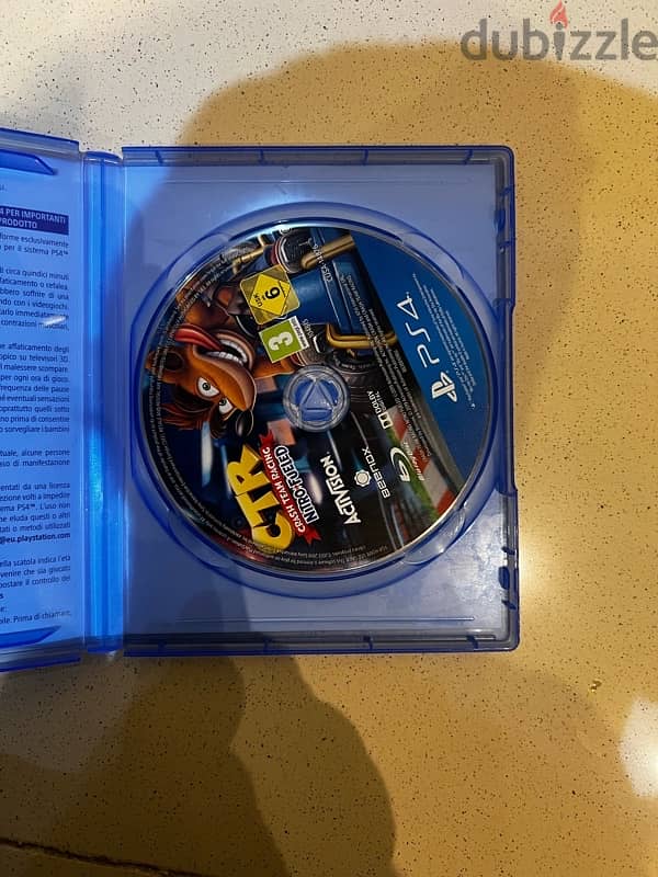 crash cd ps4 3