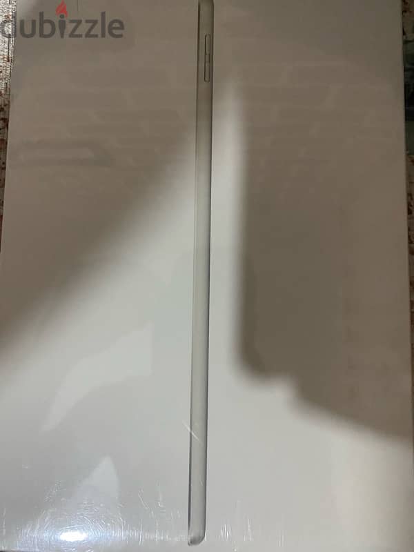 Apple iPad (9th gen) – 10.2 Inches, 64 GB, Wi-Fi 2