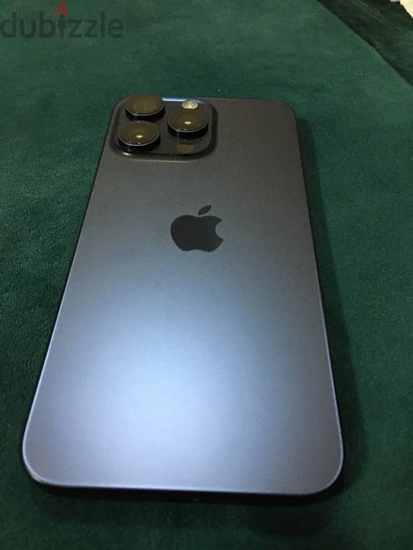 iPhone 15 pro max للبيع 0