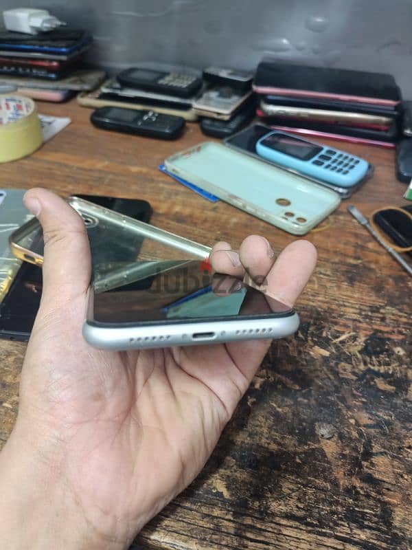 iphon XR 4