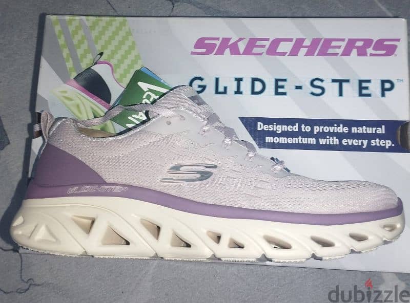 SKECHERS GLIDE-STEP NEW WITH BOX 0