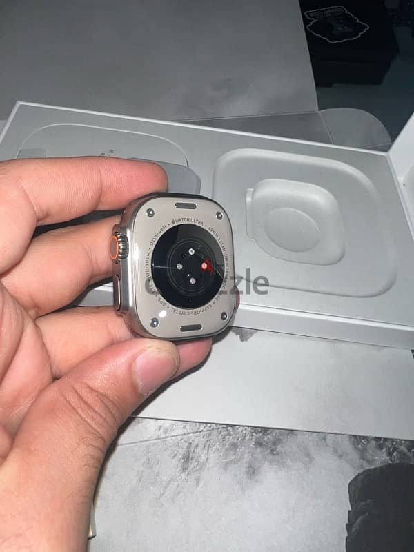 Apple Watch Ultra 2 with olive alpine loop 1